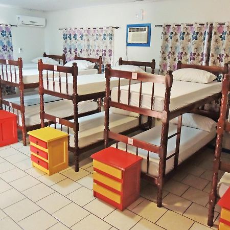 Cabanas Hostel & Suites Balneario Camboriu Bagian luar foto