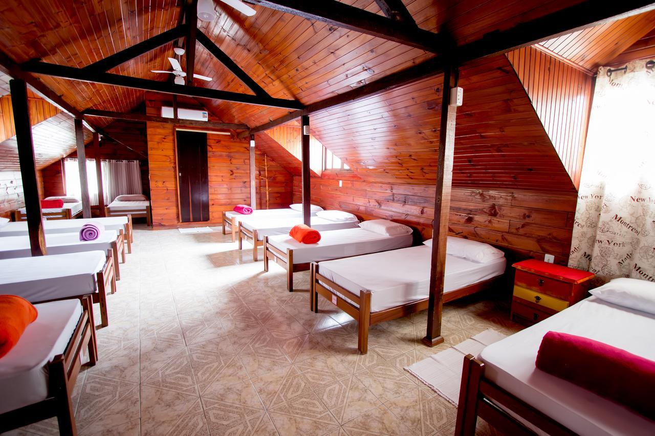 Cabanas Hostel & Suites Balneario Camboriu Bagian luar foto