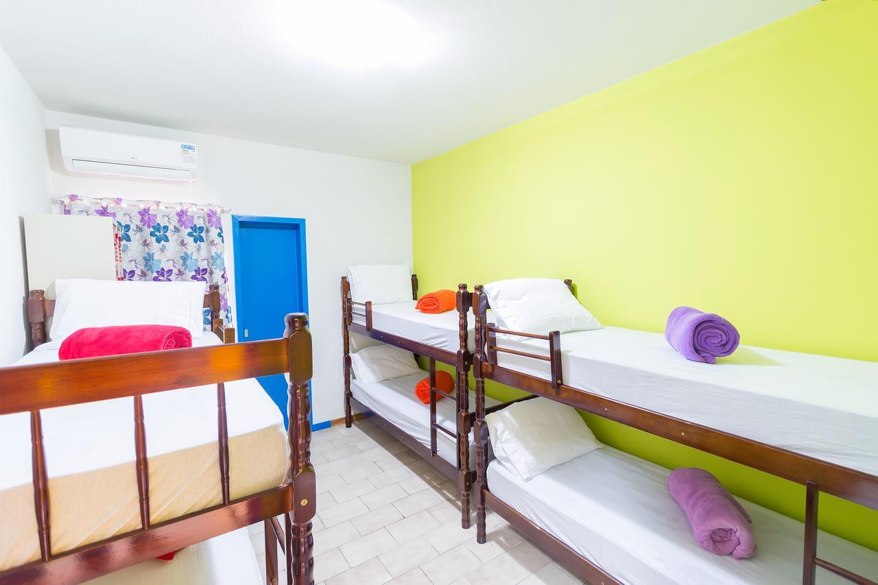Cabanas Hostel & Suites Balneario Camboriu Bagian luar foto